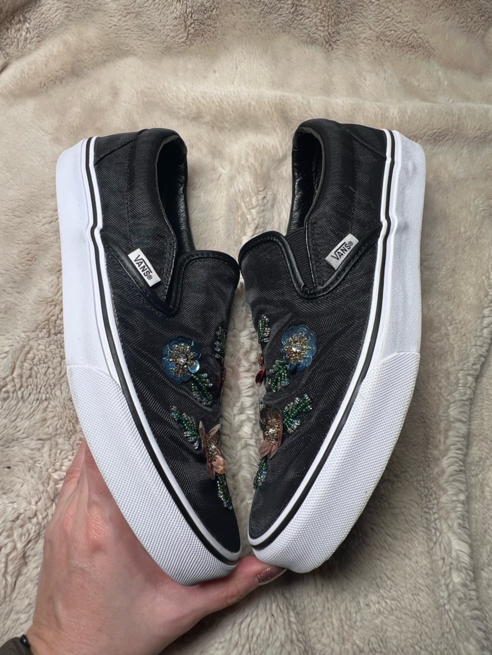 Vans Womens size 10.5 Floral Sequins Slip-On Shoes - Picture 4 of 7
